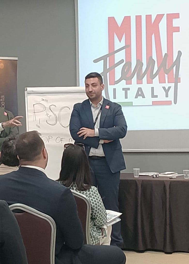 Simone Fortunato — Mike Ferry Italy